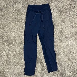 Lululemon size 0 dance studio joggers mid rise cropped pants color true navy